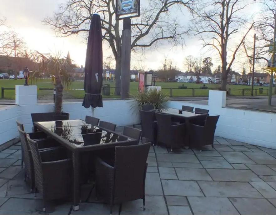 Watermans Arms Hotel London Exterior photo